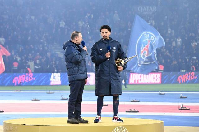 拉菲尼亚本赛季西甲14轮8球 距个人纪录还差3球